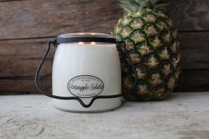 Milkhouse Candles PINEAPPLE GELATO Świeca Średnia