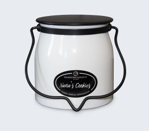 Milkhouse Candles NANA'S COOKIES Świeca Średnia