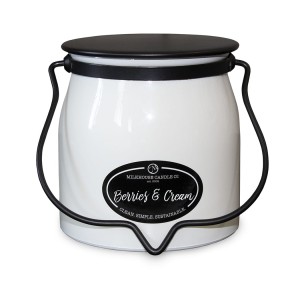 Milkhouse Candles BERRIES & CREAM Świeca Średnia